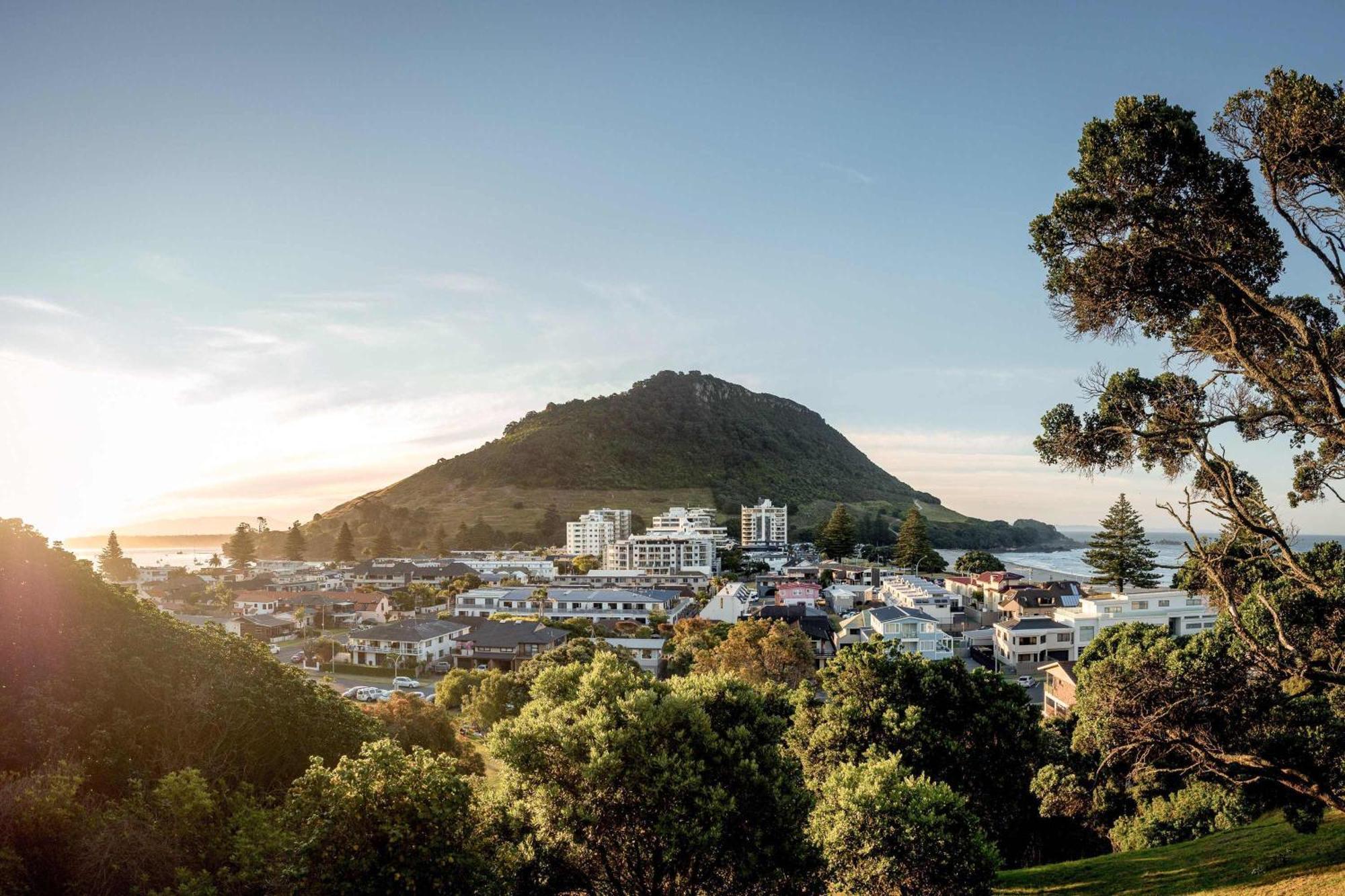 Oceanside Haven Resort With Luxury Sea Views Mount Maunganui Exteriör bild